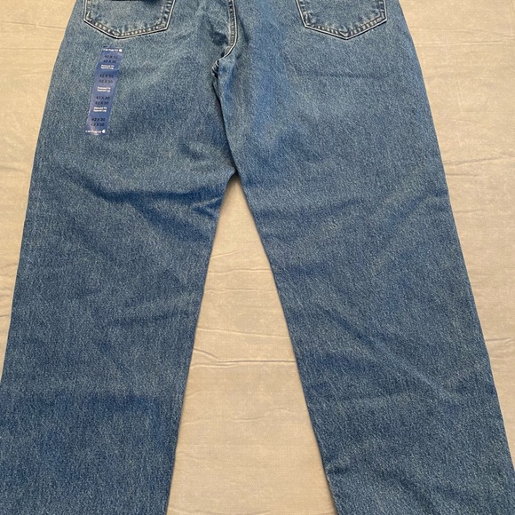 Carhartt Relaxed Fit Men’s Jeans 42x30 Blue Cotton Denim -Med. Wash- New w/ Tags - Picture 6 of 9